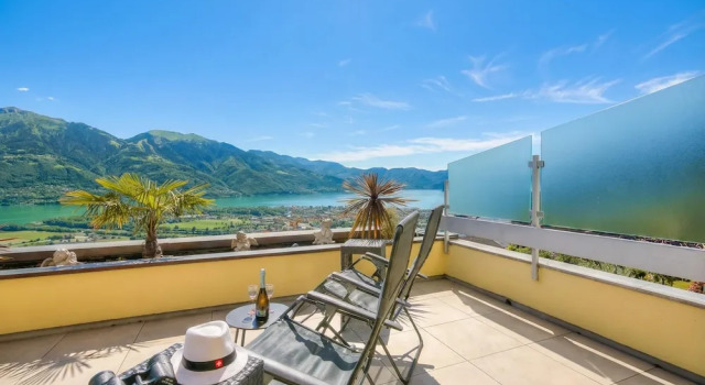 Семейные апартаменты Panorama maggiore apartment