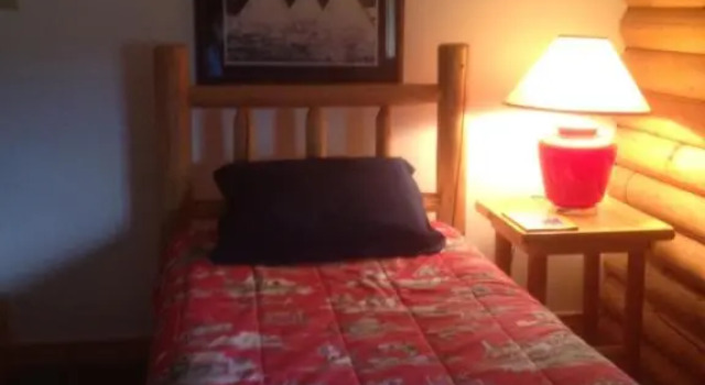 Люкс Deluxe Inn on the Beartooth B&B