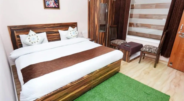 Номер Deluxe Goroomgo Shree Shimla Stay