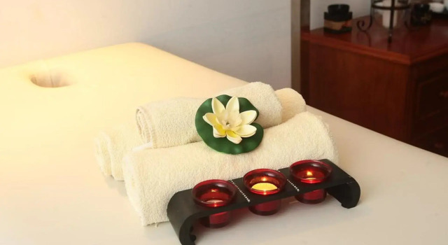 Howard Johnson Rio Ceballos Hotel y Casino, Rezerwuj Hotel Rio Ceballos 