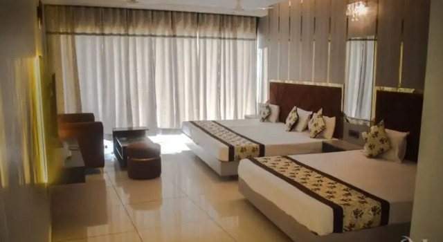 Трёхместный номер Deluxe с видом на город Hotel Sita Niwas