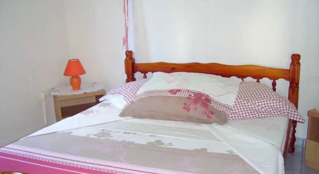 House With 2 Bedrooms in Deshaie, With Wonderful Mountain View, Enclosed Garden and Wifi