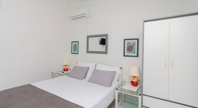 Студия с балконом Apartments and Rooms On the Beach