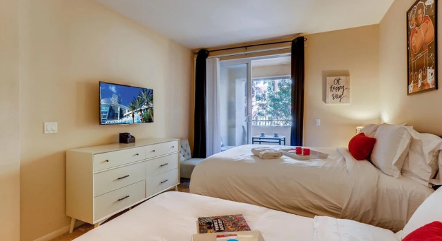 Disney's Gorgeous 2BR/2Bath Spectacular With Free Parking! (R2)