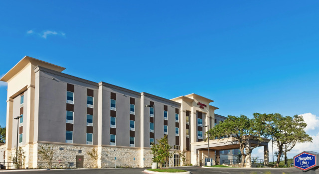 Hampton Inn Bulverde Texas Hill Country, Book Hotel Hoteller i Spring Branch med parkering, Parkering