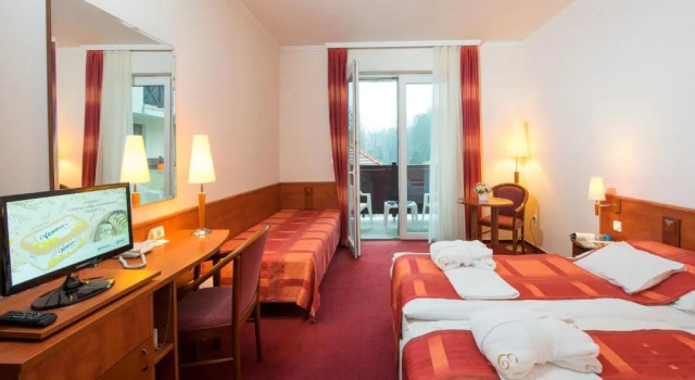 Erzsébet Park Hotel, Buchen Sie Hotel All-Inclusive-Hotels in Nordungarn, All Inclusive