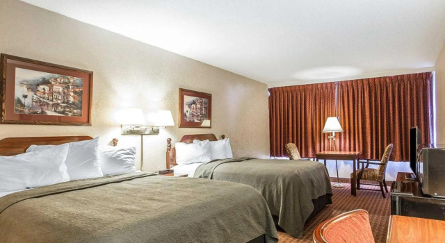 Четырёхместный номер Standard Americas Best Value Inn Winston-Salem