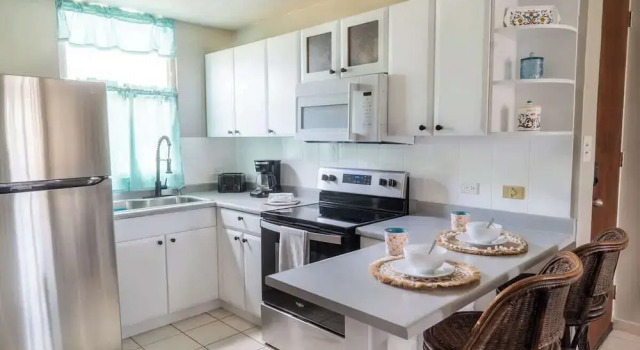 Coral 17 Costa Brava Condo, Pool, 5 Min From Beach