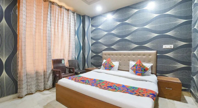 Fabhotel Royal Residency Sector 11, Book Hotel Faridabad Haryana