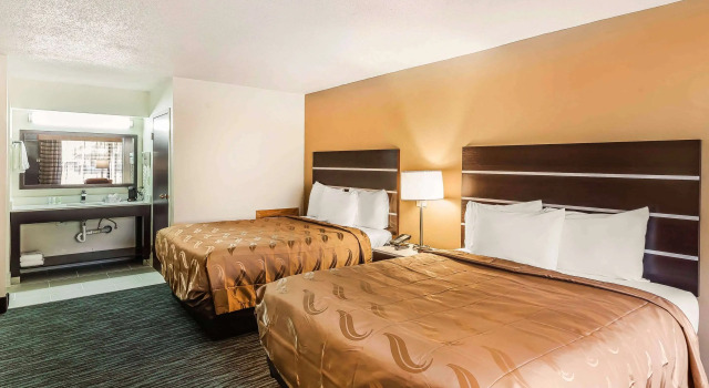 Четырёхместный номер Standard Quality Inn South Boston - Danville East