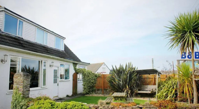 Kernow Trek Lodge, Buchen Sie Hotel Hotels in Cornwall mit Parkplatz, Parkplätze