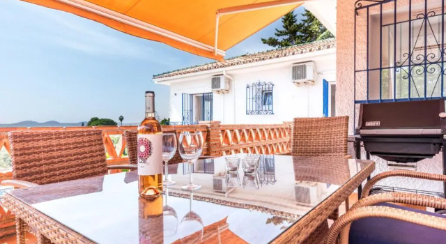 Вилла Villa Paraisos Sol by Villa Plus