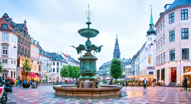 ★New Designer Apt · Round Tower · Heart of CPH★, Забронировать Отель Отели Копенгагена 3 звезды, рядом с Порт Копенгагена, 3*