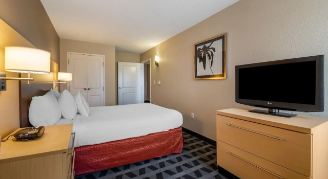 TownePlace Suites by Marriott Vincennes, Prenota Hotel Hotel a Indiana con piscina, Piscina