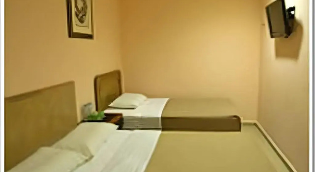 Hotel Reko Inn
