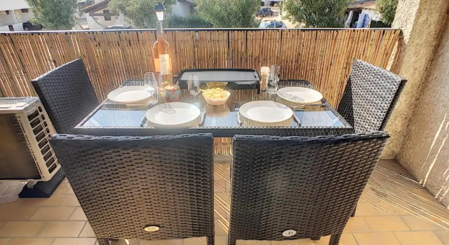 Апартаменты Superbe Duplex aux Saintes terrasse plein sud 3***