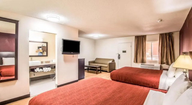 Standard Vierer Zimmer Colby Inn and Suites