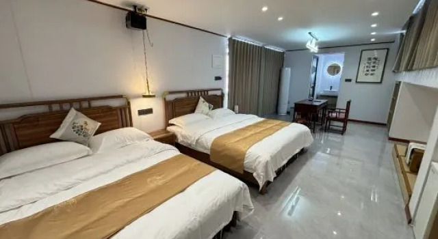 Guandemen Manju B&B, Prenota Bed & breakfast Hotel a Shandong con parcheggio, Parcheggio