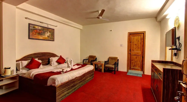 Люкс HOTEL YATRI mONARCH rESIDENCY MANALI