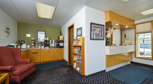 Super 8 by Wyndham Minot Airport
