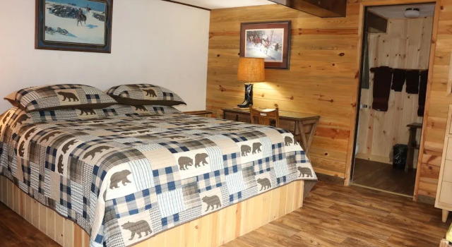 Номер Deluxe Creekside Lodge at Yellowstone