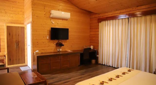 Номер Executive Rishat Sngi Orchid Resort, Shillong