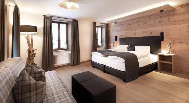Полулюкс с балконом Hotel Baer & Post Zernez