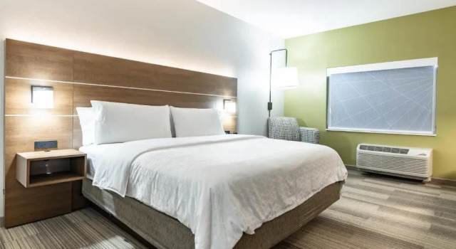 Двухместный номер Premium Holiday Inn Express & Suites - Moundsville by IHG