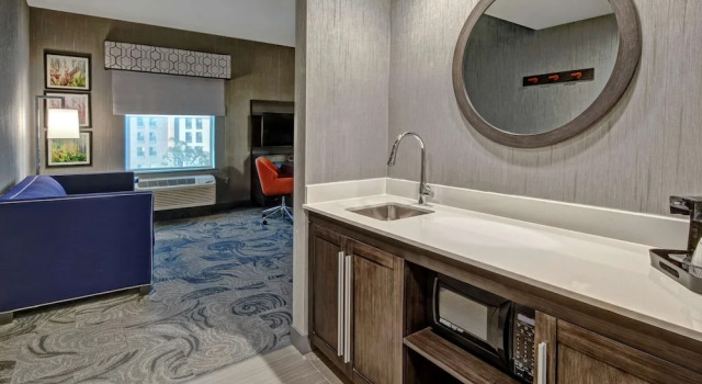 Двухместная студия Hampton Inn Fresno Airport