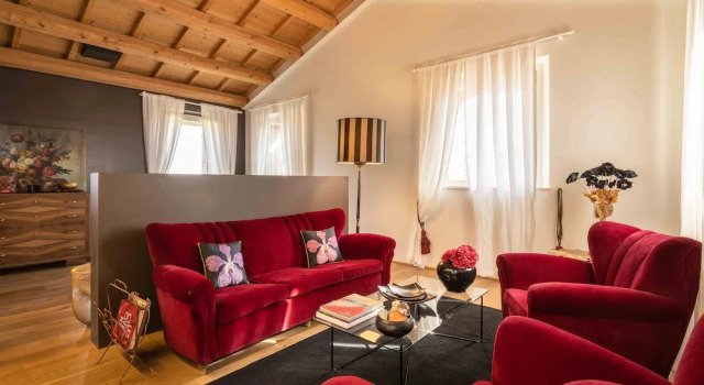 CasaVostra - Ambience Suites