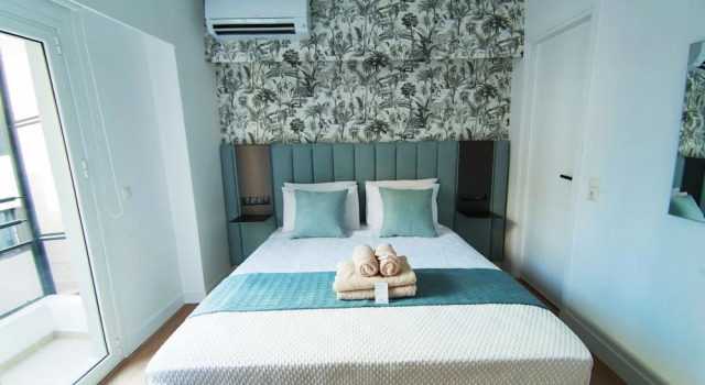 Phaedrus Living Modern Kriel Suites 304