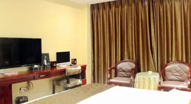 Xichang Yuerong Jianian Hotel, Varaa Hotelli Hotellit Sichuan pysäköinnillä, Pysäköinti