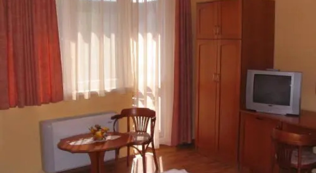 Karádi Hotel