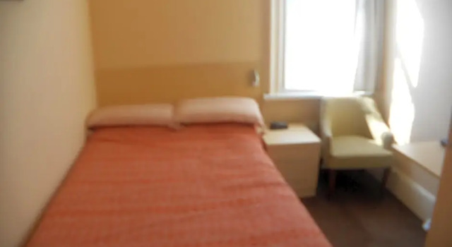 Номер Economy St Annes