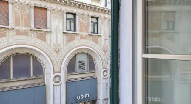 Chic Trieste Gem