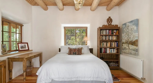 Коттедж Luxury El Torreon - Exclusive Luxury Home, Nestled Next to Water and Trees