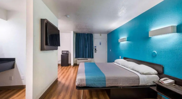 Номер Standard Motel 6-Irving, TX - Irving DFW Airport East