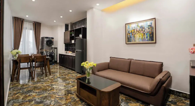 Четырёхместный семейный люкс с 2 комнатами с видом на город Hai An Hotel Suites Ha Noi