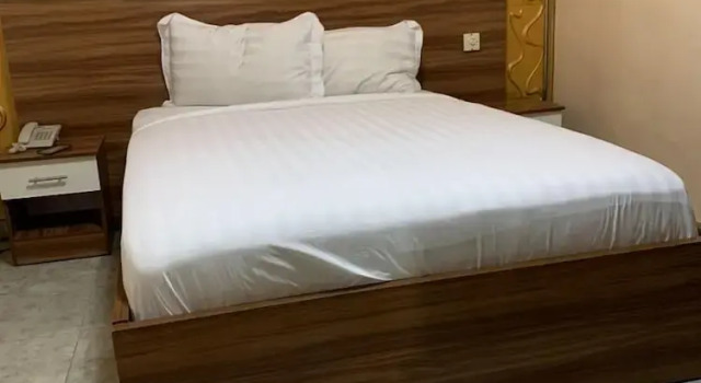 Номер Standard Royal Marquis Hotel
