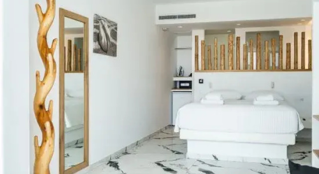 Четырёхместный люкс Bianco a Nero Mykonos