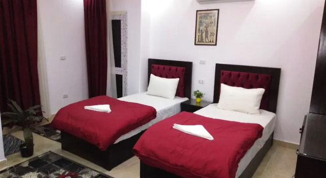 Двухместный номер Standard с видом на горы Queen Pyramids View Inn