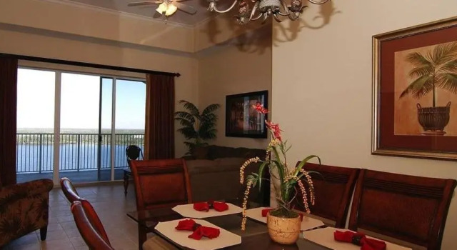 Penthouse Close to Disney area and Malls water view, Varaa Hotelli Lake Buena Vista 