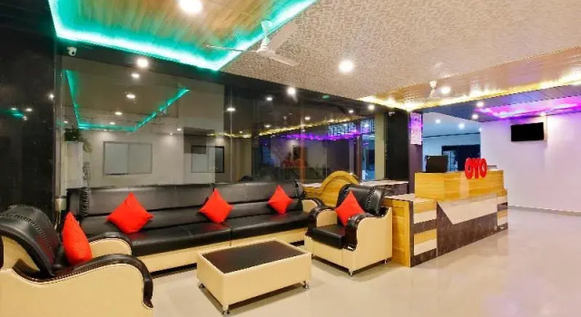 Oyo 23543 Hotel Vaishnavi, Rezerwuj Hotel Secunderabad 