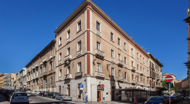 Manì Rooms, Забронировать Гостевой дом Кальяри Южная Сардиния, рядом с Национальный археологический музей
