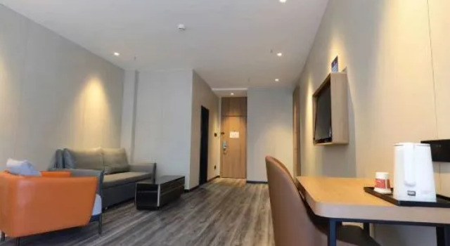 Люкс Deluxe City Garden Hotel Beijing Yanqing Wanda Plaza Jingzhang Road North Station Branch
