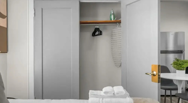 Studio Stay - Blackstone 007, Забронировать Апартаменты/квартира Апартаменты Чикаго, рядом с Hyde Park Art Center, Апартаменты/квартира
