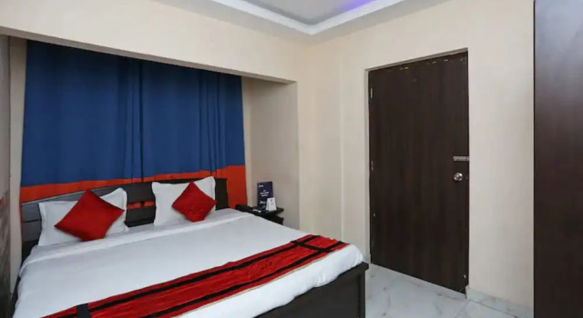 Goroomgo White Palace Hotel & Resort New Alipore Kolkata, Prenota Resort Calcutta 