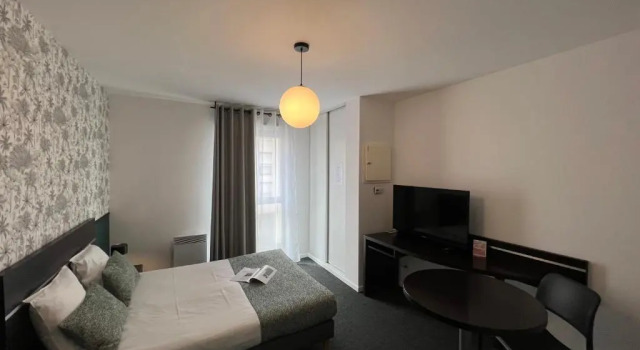 Двухместная студия Nemea Appart Hotel Home Suite Nancy Centre