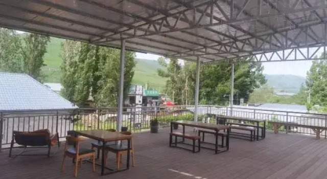Nalati Two smaller resident homestays, Prenota Hotel Hotel a Xinjiang con parcheggio, Parcheggio