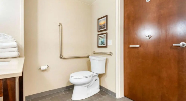 Номер Standard Comfort Inn & Suites
